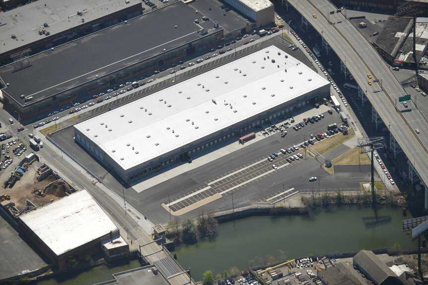 FedEx Long Island City - Aerial photo
