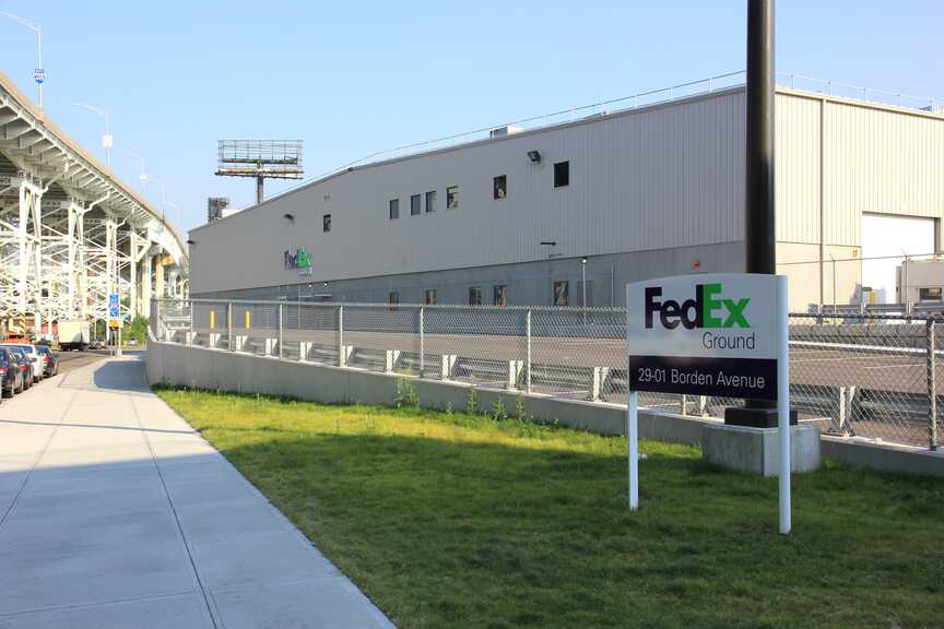 FedEx Long Island City - Exterior photo of Sign