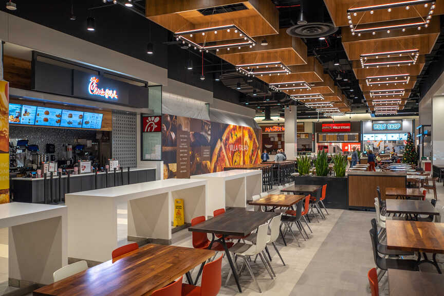 Staten Island Mall - Interior photo of food court