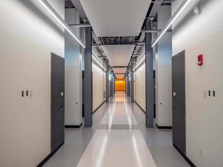 Stony Brook Innovation and Discovery Center - Interior photo of hallway